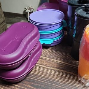 Tupperware Assorted Pieces